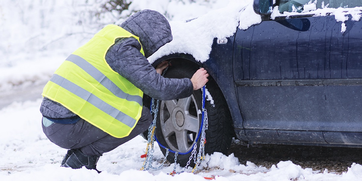 3 claves para conducir con cadenas de nieve para coche